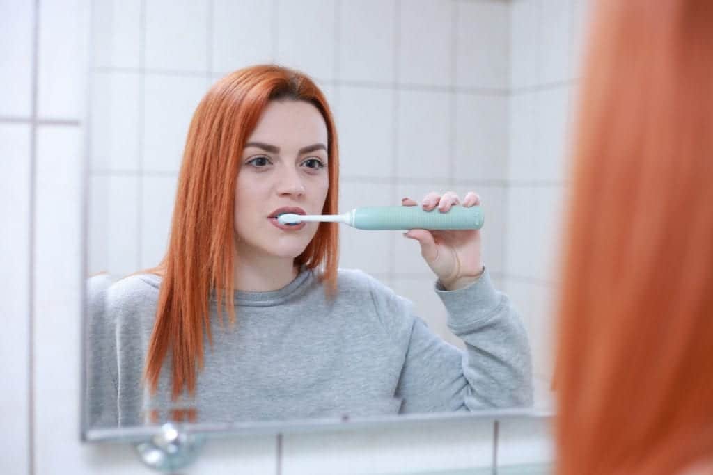 Tips on How to Brush Teeth With Braces